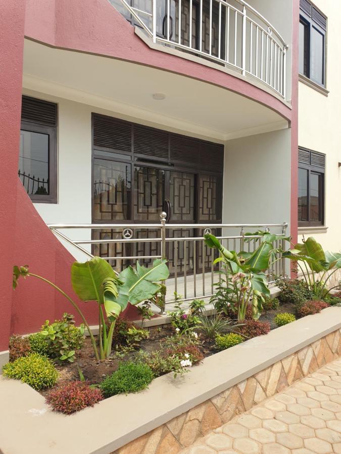 Blt Suites - Furnished Apartments Kampala Extérieur photo